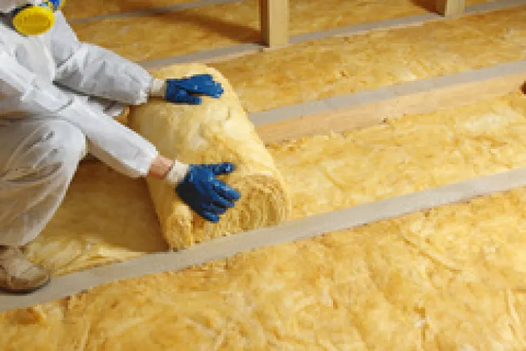 Laying down insulation
